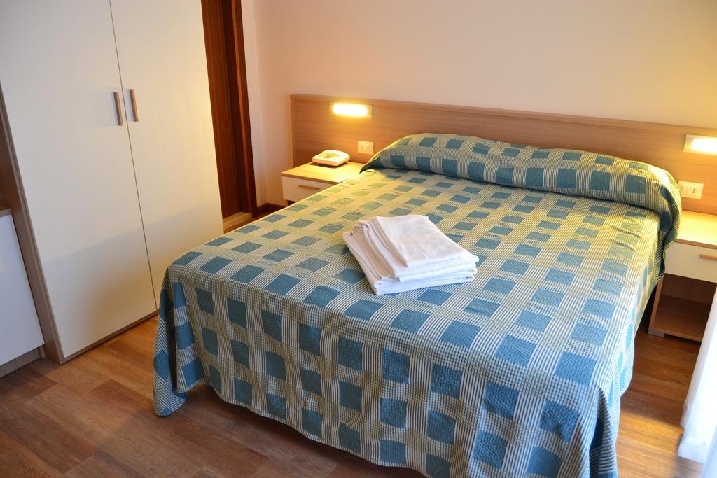 Hotel Midi Lido di Jesolo Luaran gambar