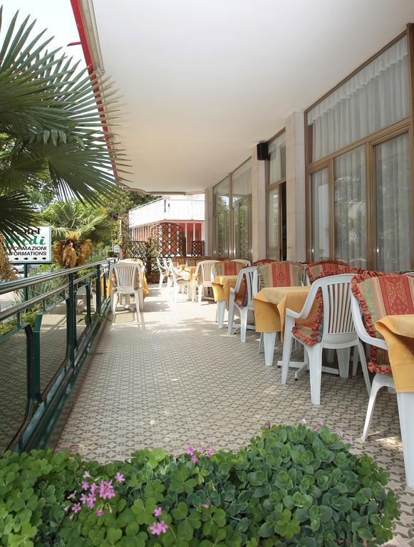 Hotel Midi Lido di Jesolo Luaran gambar