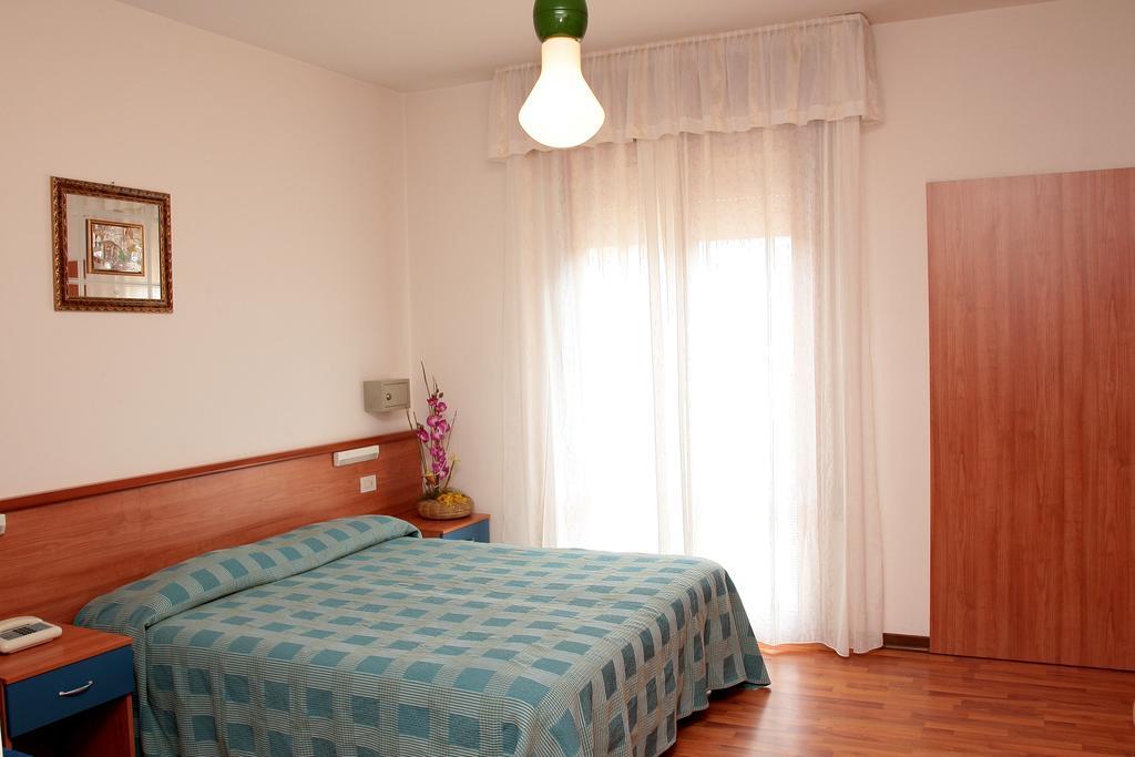Hotel Midi Lido di Jesolo Luaran gambar
